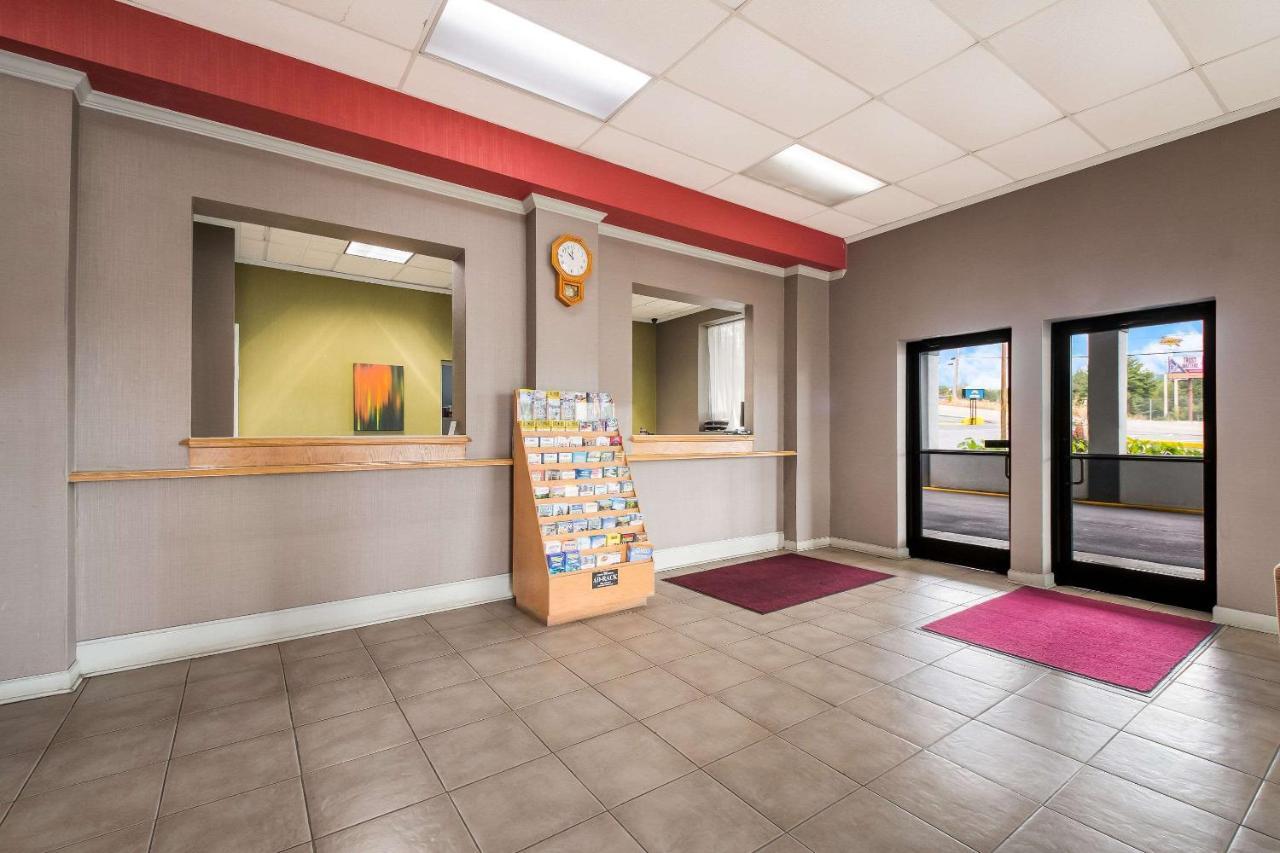 Suburban Studios Cleveland Tn I-75 Exterior foto